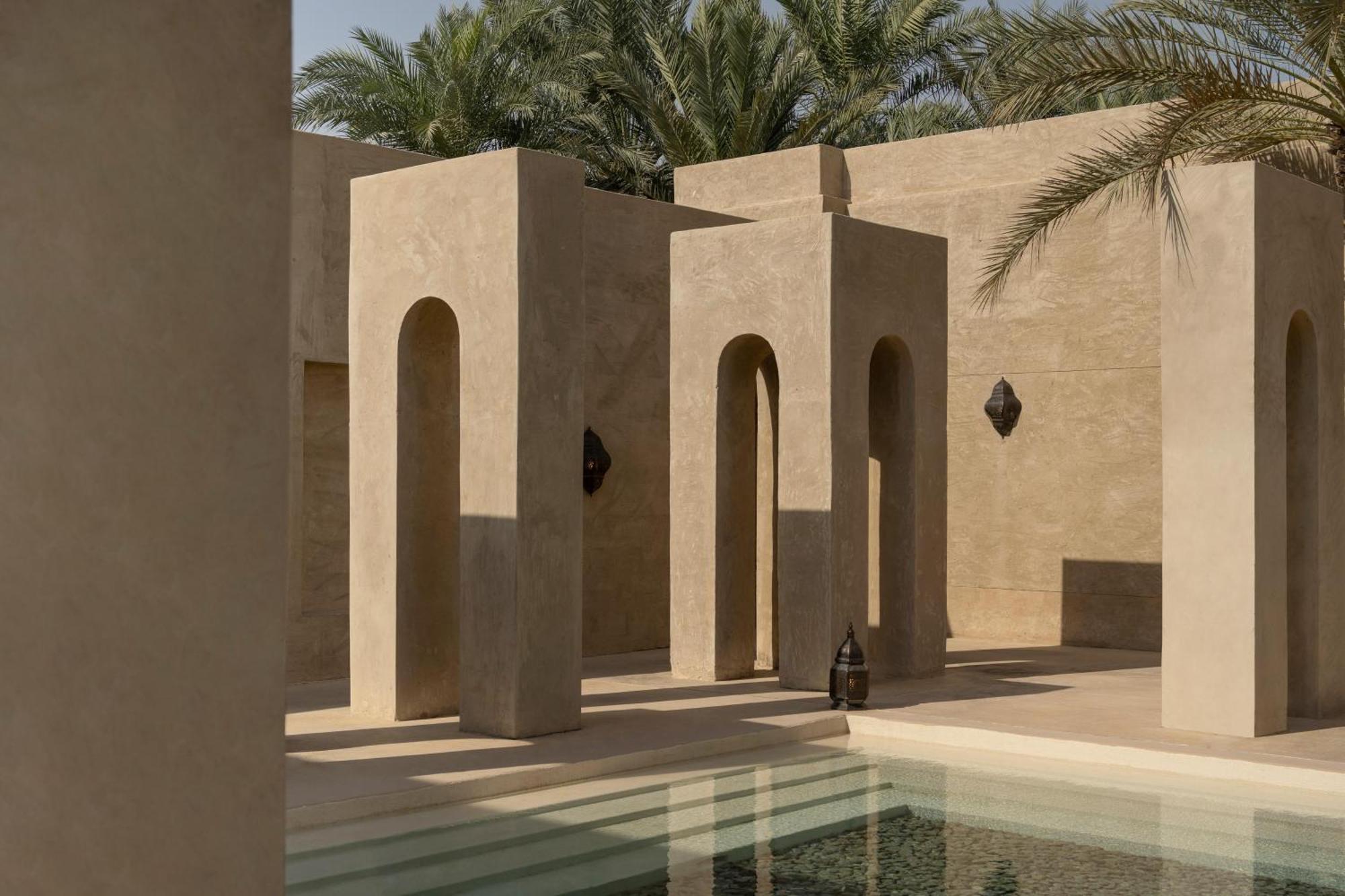Bab Al Shams, A Rare Finds Desert Resort, Dubai Exterior photo The pool at the Al Maha Desert Resort